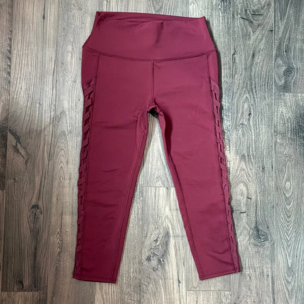 Alo Yoga Lattice Mesh‎ High-Waist Crop Leggings Burgundy Red Large W5505R